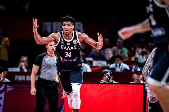 九游体育官网-热身赛20分钟砍31分 FIBA赛场的字母哥当刮目相看